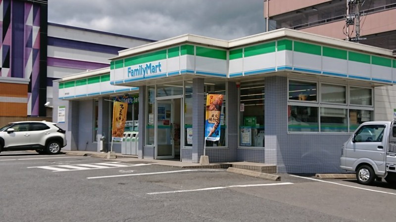 コンビニ　ファミリーマート 諫早永昌店（コンビニ）まで759m