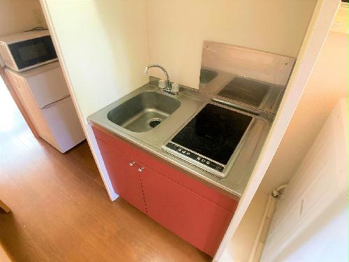 キッチン　設備・仕様は号室により異なる為、現況を優先致します。