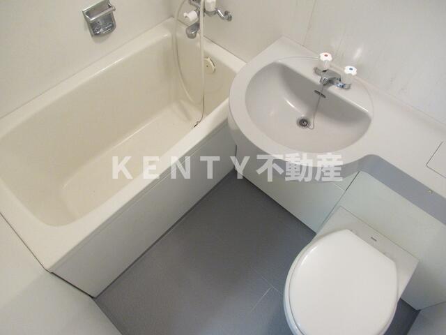 バス・シャワールーム　ゆったり過ごせるお風呂です