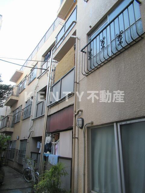 建物外観　外観は落ち着いています