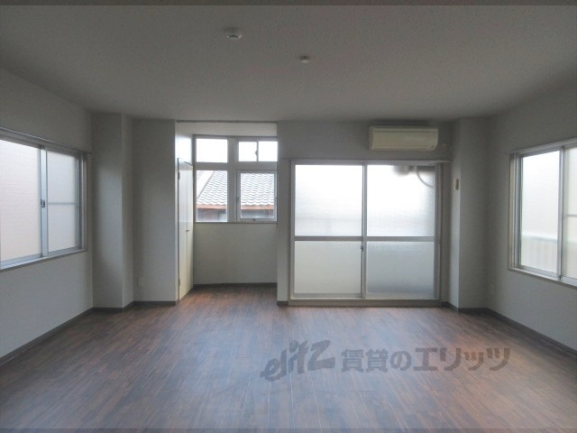 居室・リビング　洋室