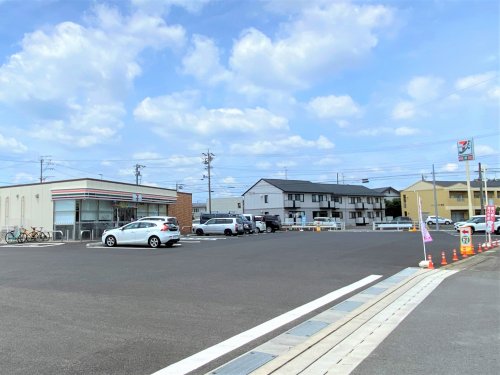 コンビニ　セブンイレブン　扶桑高雄定松店（コンビニ）まで860m