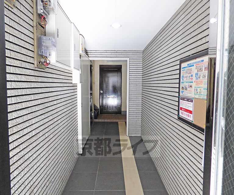 エントランス　きれいなエントランスです。