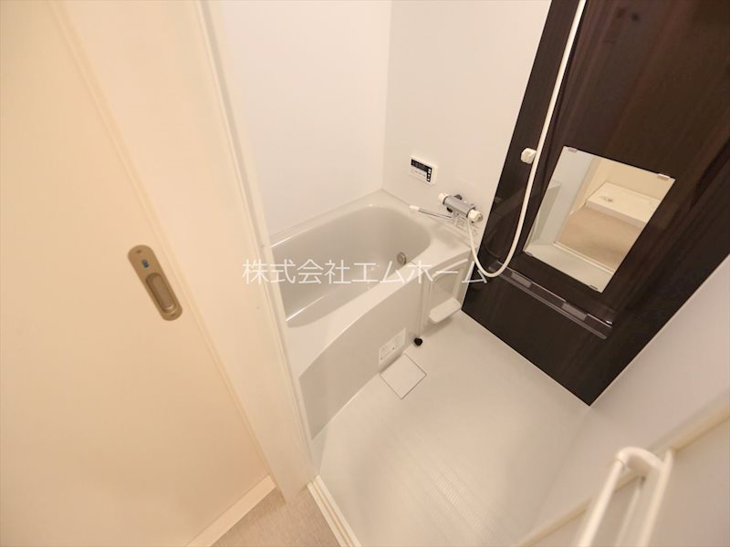 バス・シャワールーム　浴室暖房乾燥機付　追い焚き・オートバス機能付お風呂