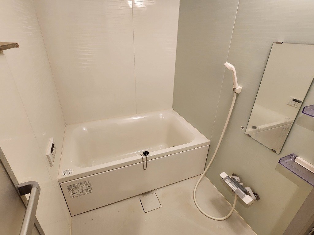 バス・シャワールーム　追焚き・浴室乾燥機付バスルーム