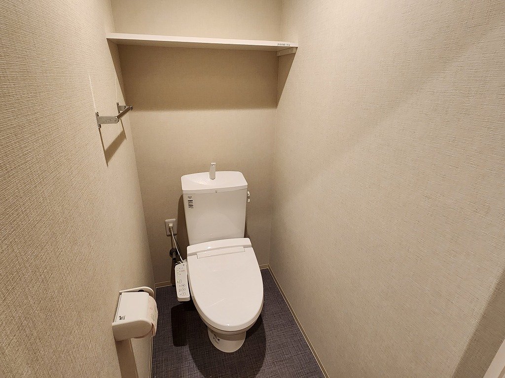 トイレ　癖になるウォシュレット完備