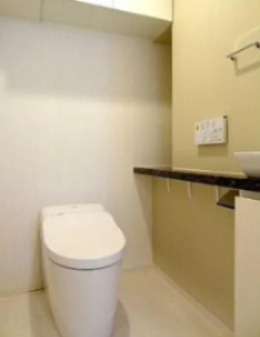 トイレ　別部屋参考写真になります