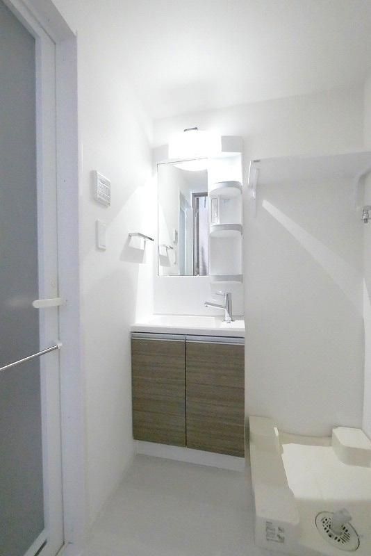 洗面設備　SPコート千川　豊島区高松3