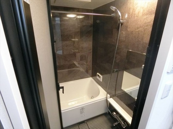 バス・シャワールーム　他号室のお写真です