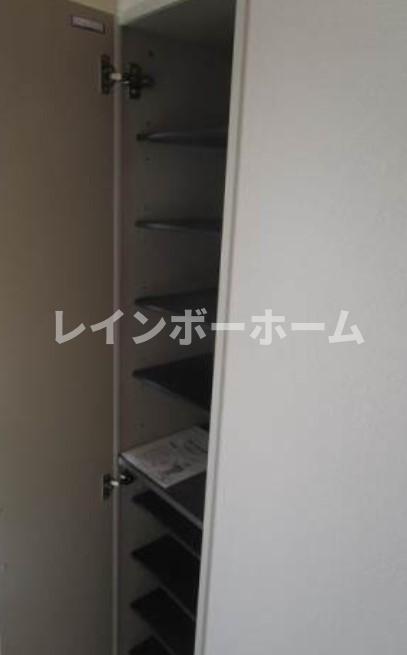 玄関　シンプルで使いやすい玄関です