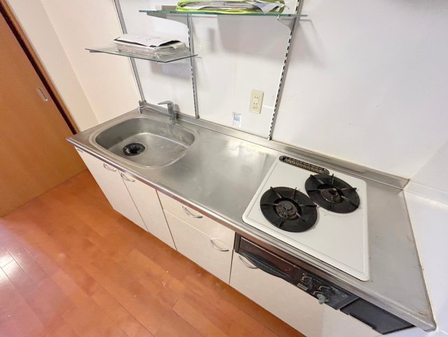 キッチン　作業のしやすい広めのキッチンです。