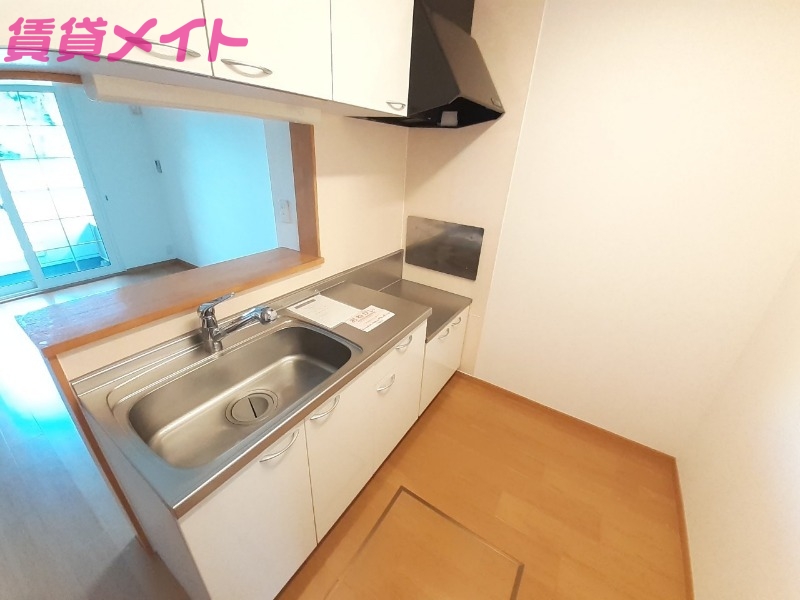 キッチン　同型参考写真