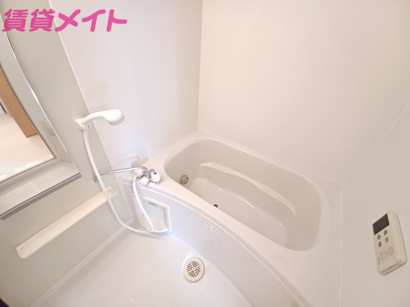 バス・シャワールーム　同型参考写真