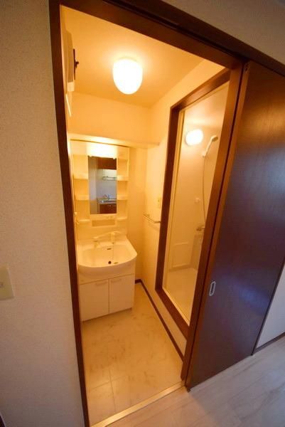 洗面設備　★独立洗面脱衣所もしっかりとれてます★