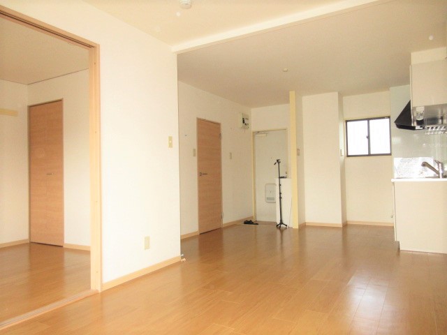 居室・リビング　写真は別の部屋のものです。