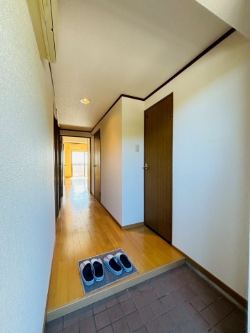 玄関　☆シューズボックスつき☆
