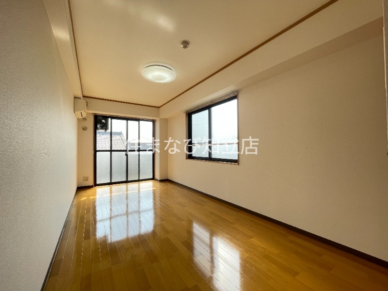 居室・リビング　別部屋写真