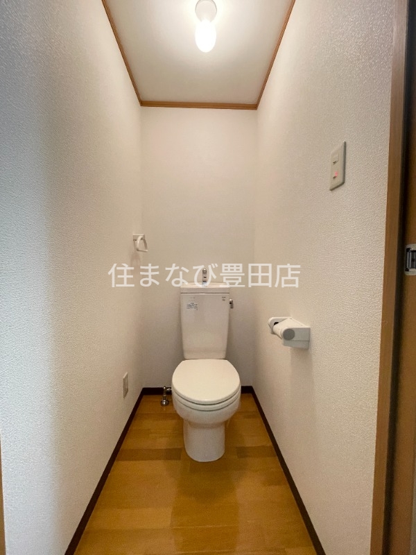 トイレ　同型タイプ