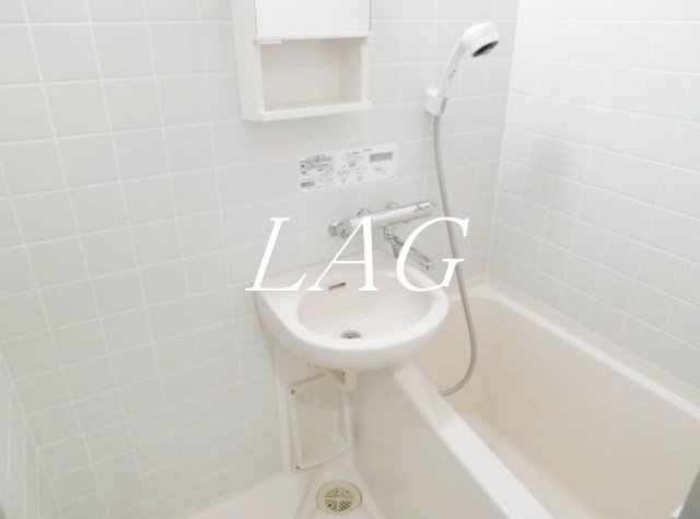 バス・シャワールーム　お風呂です。