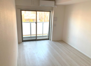 居室・リビング　☆明るい居間☆