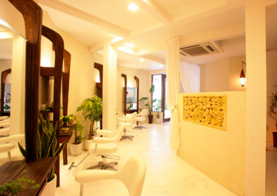 その他　ヘアリゾート・リゴッツ（ＨａｉｒＲｅｓｏｒｔ・Ｒｅｇｏｔｔｚ（その他）まで386m