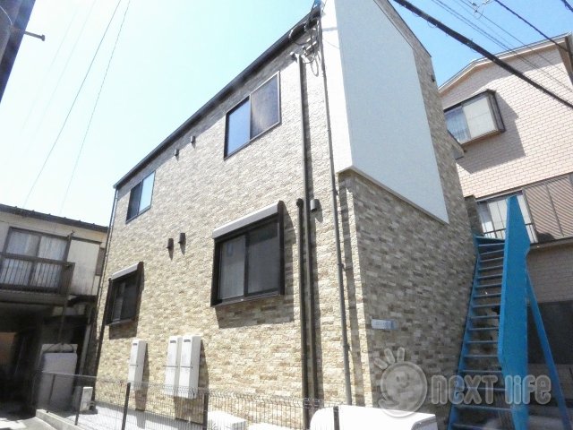 建物外観　エバーグリーンエス