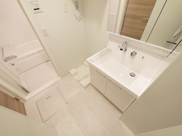 洗面設備　脱衣スペースもあります