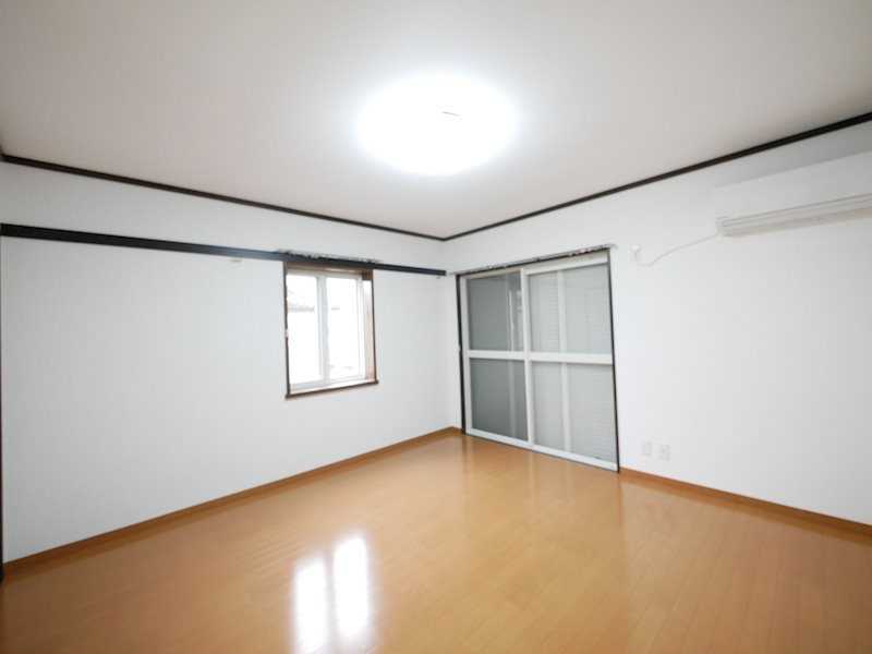 居室・リビング　洋室8帖