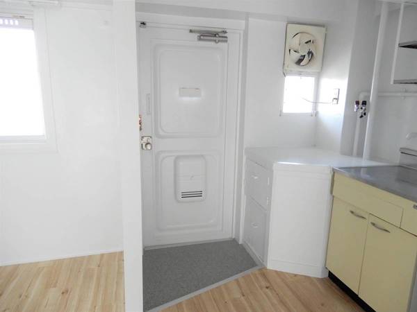 玄関　ビレッジハウスの同一物件・同一タイプの間取りの写真です