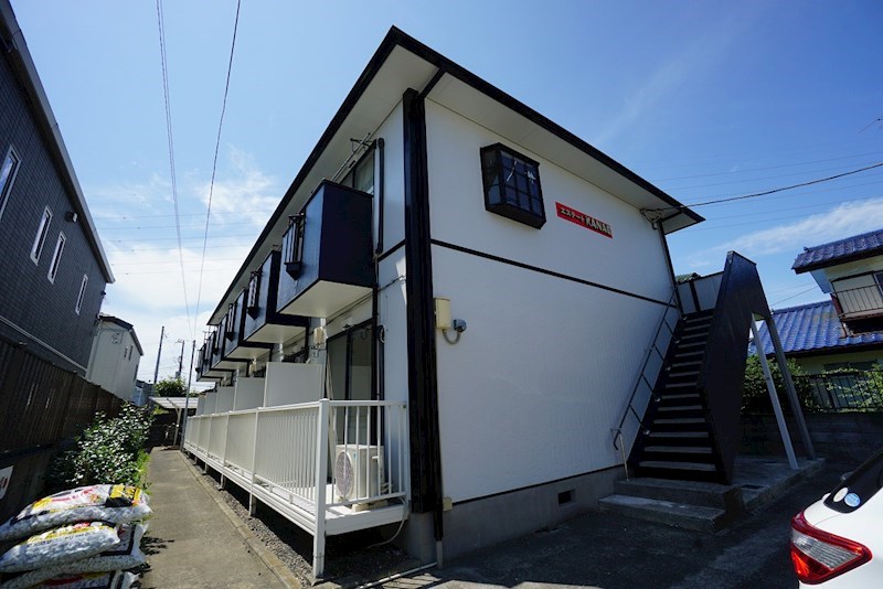 建物外観　閑静な住宅街　バイク置場のもあります