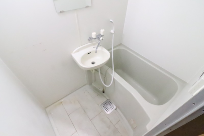 バス・シャワールーム　追い焚きバス！