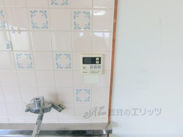 その他　給湯器リモコン