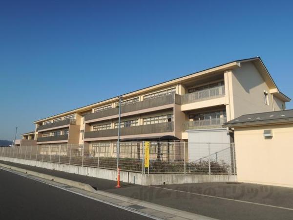 小学校　八日市南小学校（小学校）まで770m