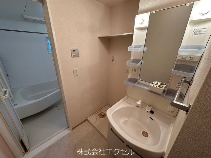 洗面設備　独立洗面台です。