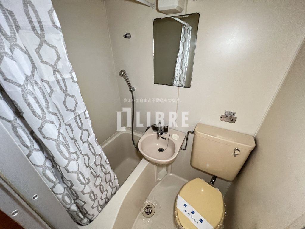 バス・シャワールーム　洗面