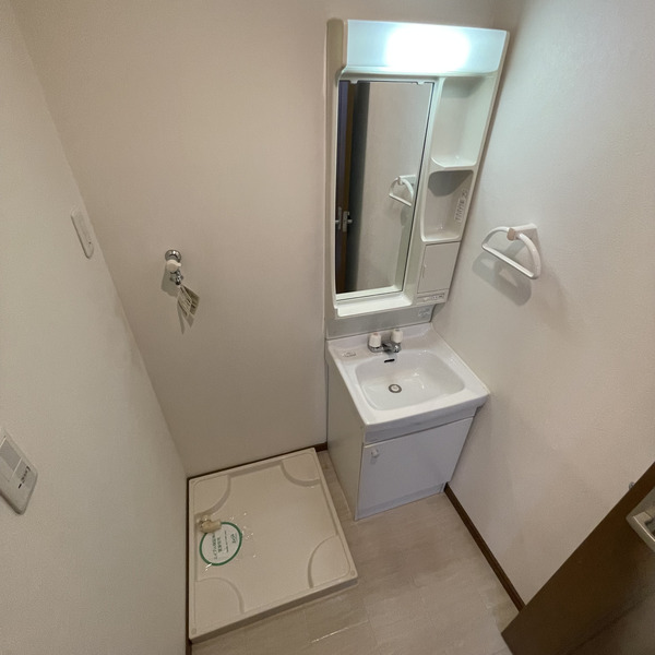 洗面設備　ウェストビレッタ　豊島区西巣鴨3