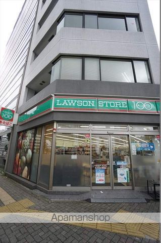 コンビニ　ローソンストア１００（コンビニ）まで187m