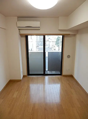 居室・リビング　※別部屋参考写真