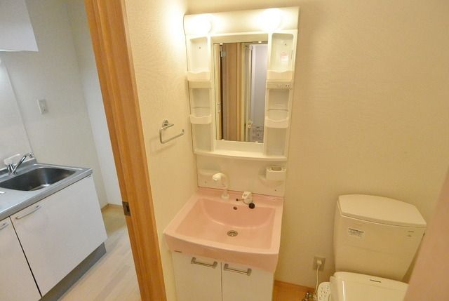 洗面設備　★生活に便利な独立洗面台です★