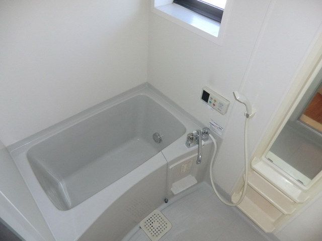 バス・シャワールーム　追焚き機能付きバス