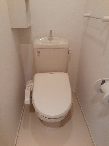 トイレ　落ち着いたトイレです