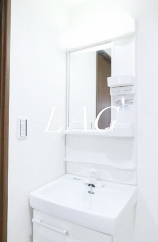 洗面設備　独立洗面台です。