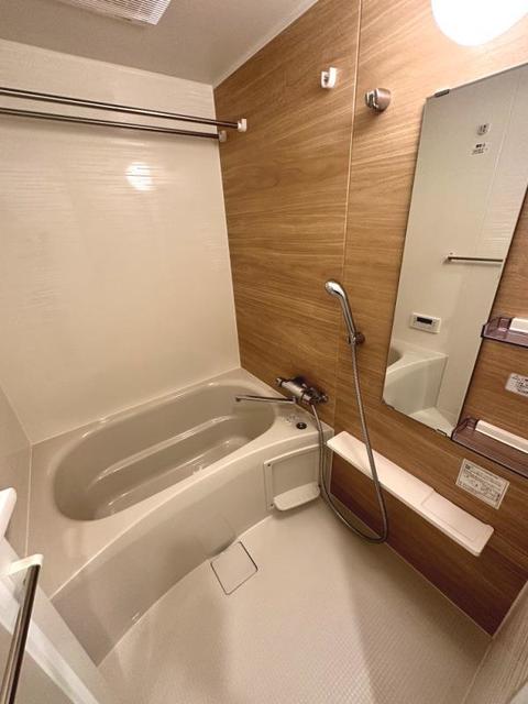 バス・シャワールーム　※写真は同タイプ住戸です。