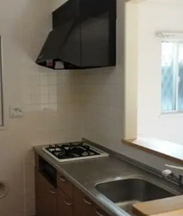 キッチン　コンパクトなキッチンで掃除もラクラク