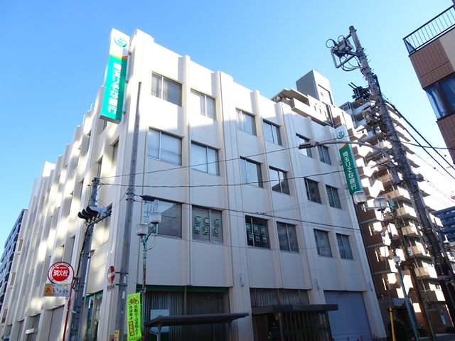 銀行　埼玉りそな銀行 草加支店（銀行）まで108m