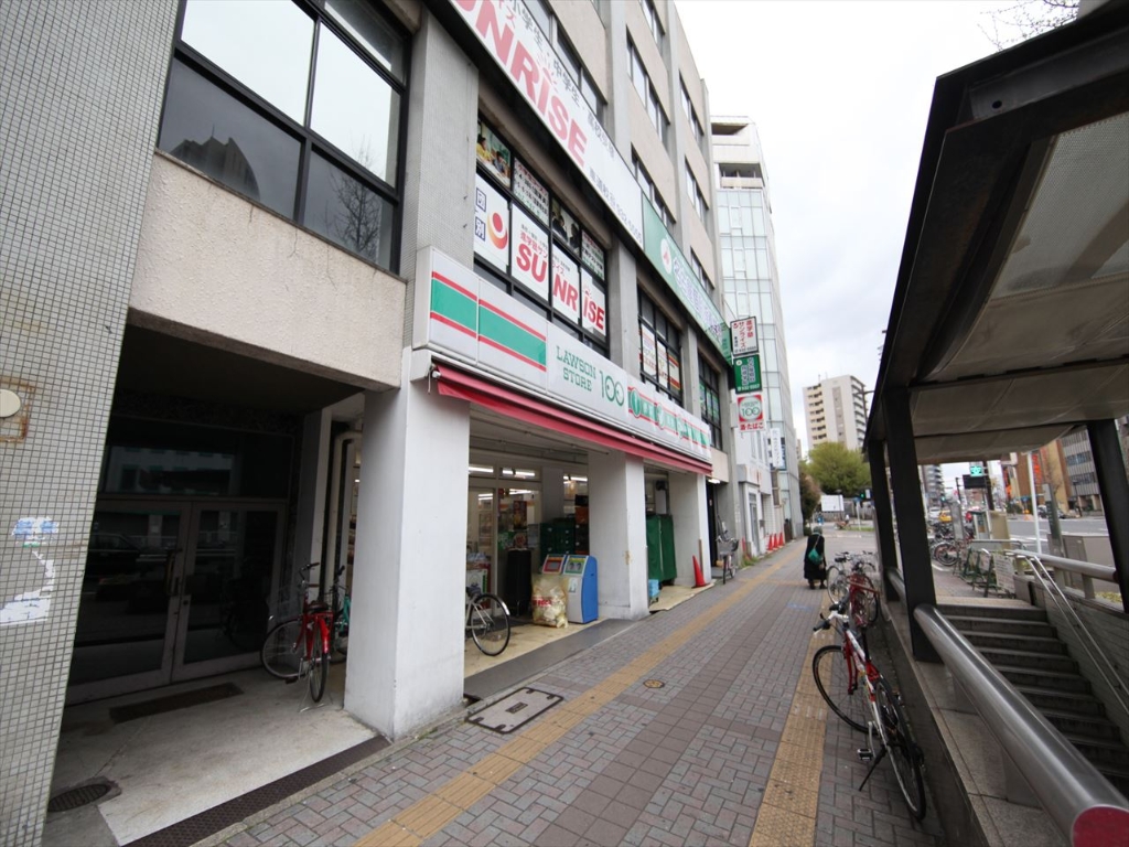 コンビニ　ローソンストア100 LS車道店（コンビニ）（コンビニ）まで80m