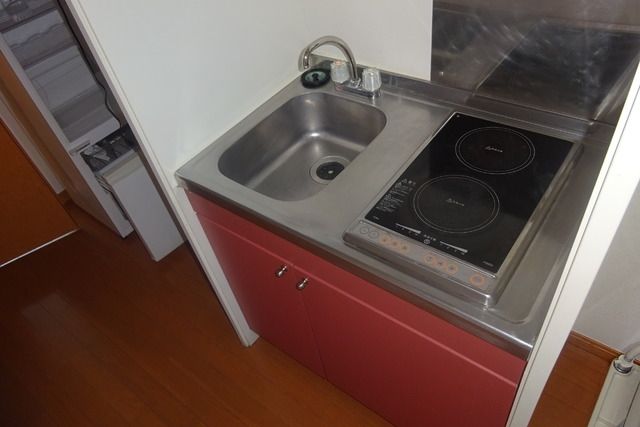 キッチン　★ＩＨ二口付きお掃除もしやすいです★