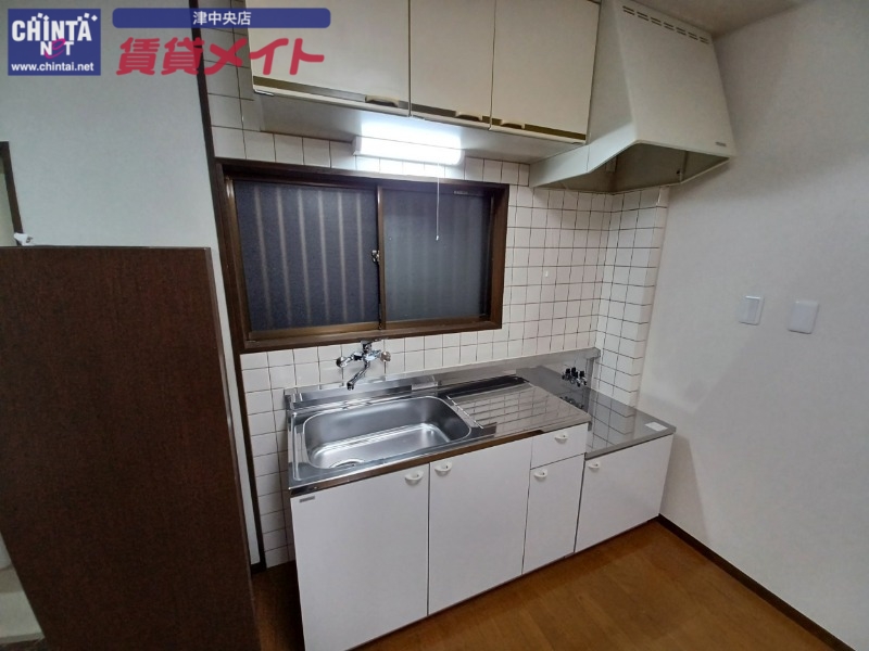 キッチン　別部屋の写真