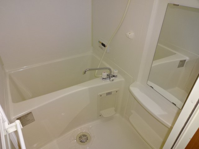 バス・シャワールーム　ユニットバス（イメージ）