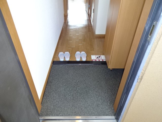 玄関　玄関（イメージ）